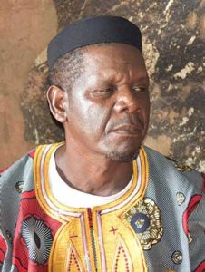 Ba Ndung (chop chair)